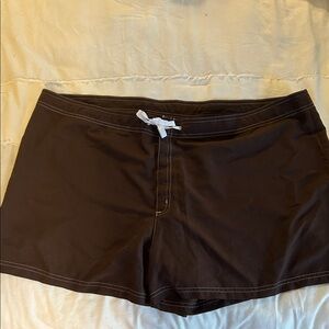 Women’s Board Shorts with Velcro Tie Waist Back Pocket with Velcro Size 2X Brown